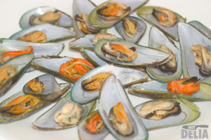 Cooked mussels on a plate