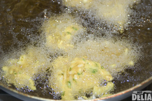 Bhajis frying in hot oil
