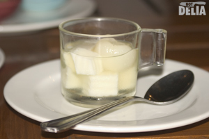 Bean curd, longan and almond dessert
