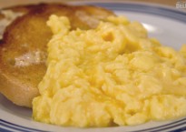 Scrambled eggs and toast