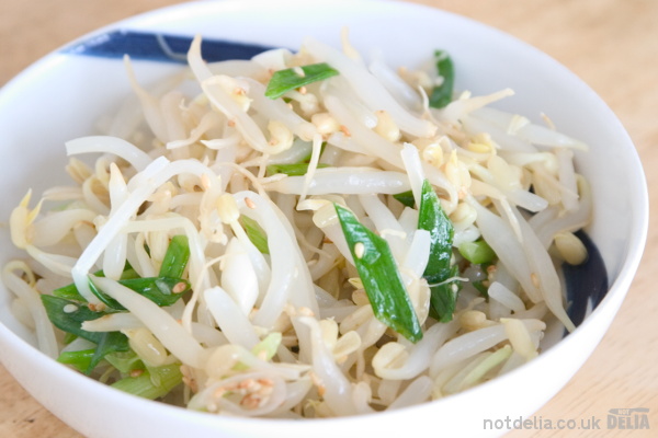 Bean sprout namole